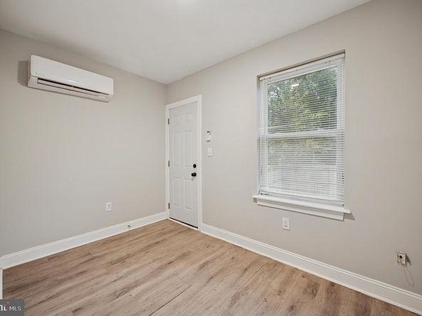 1236 W Airdrie Street, Philadelphia PA 19140
