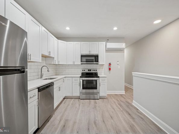 1236 W Airdrie Street, Philadelphia PA 19140