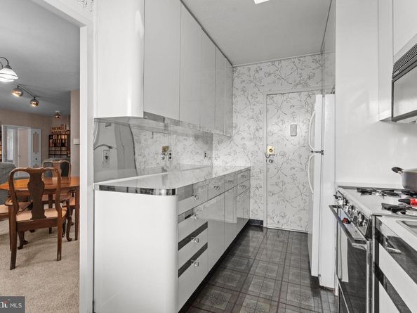 7900 Old York Road 414A, Elkins Park PA 19027