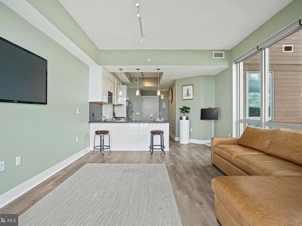 88 V Street SW 807, Washington DC 20024