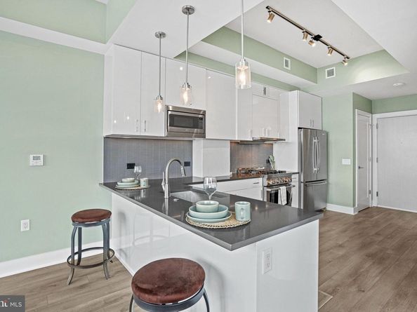 88 V Street SW 807, Washington DC 20024