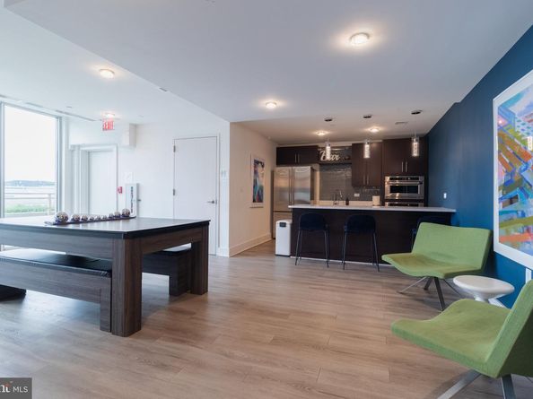 88 V Street SW 807, Washington DC 20024