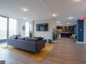 88 V Street SW 807, Washington DC 20024