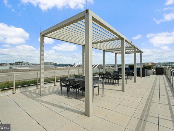 88 V Street SW 807, Washington DC 20024