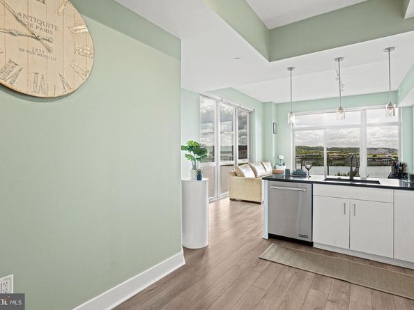 88 V Street SW 807, Washington DC 20024