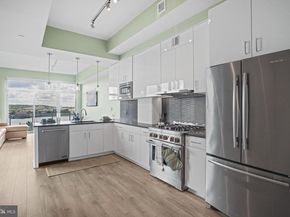 88 V Street SW 807, Washington DC 20024