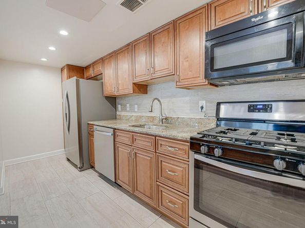 483 N Armistead Street T3, Alexandria VA 22312