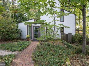 195 Lafayette Street, Doylestown PA 18901