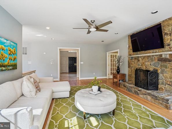 9213 Potomac School Drive, Potomac MD 20854