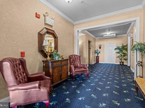 1 Falcon Drive 203, Holland PA 18966