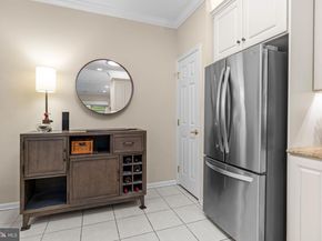 1 Falcon Drive 203, Holland PA 18966