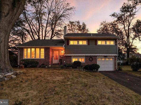 404 Alden Avenue, Morrisville PA 19067
