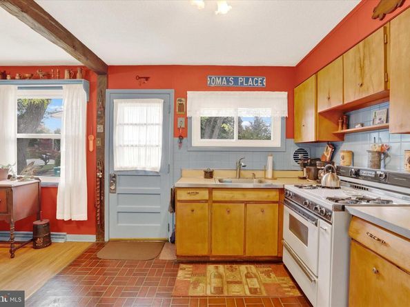 404 Alden Avenue, Morrisville PA 19067
