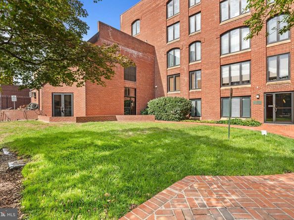 3225 Grace Street NW 219, Washington DC 20007