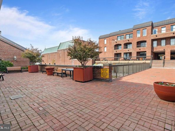 3225 Grace Street NW 219, Washington DC 20007