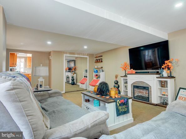 2752 Kirkbride Street, Philadelphia PA 19137