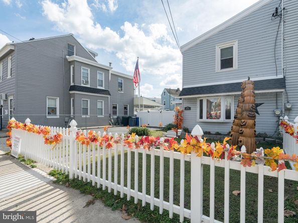 2752 Kirkbride Street, Philadelphia PA 19137