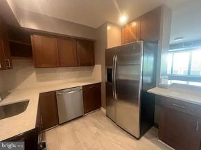 5340 Holmes Run Parkway 405, Alexandria VA 22304