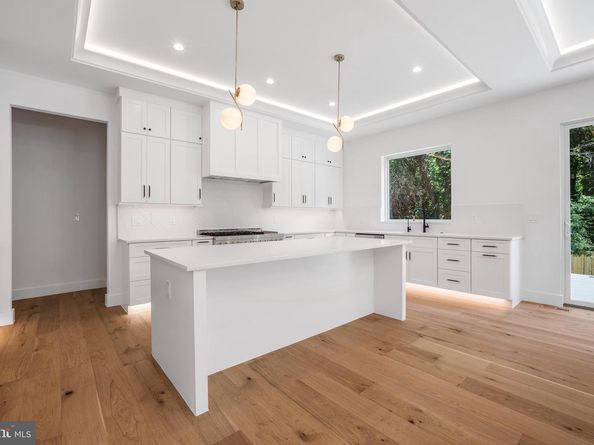 9420 Vernon Drive, Great Falls VA 22066