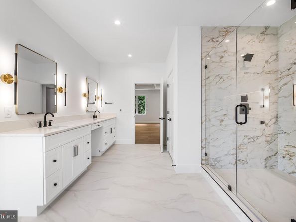 9420 Vernon Drive, Great Falls VA 22066