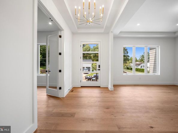 9420 Vernon Drive, Great Falls VA 22066