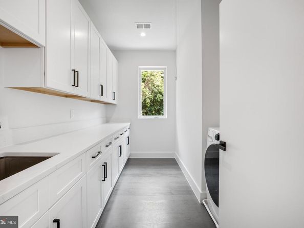 9420 Vernon Drive, Great Falls VA 22066