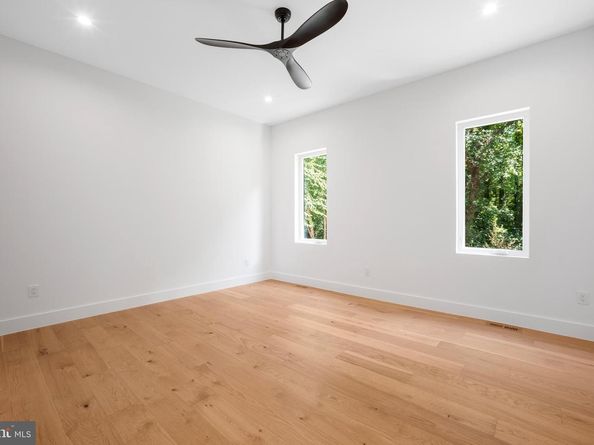 9420 Vernon Drive, Great Falls VA 22066