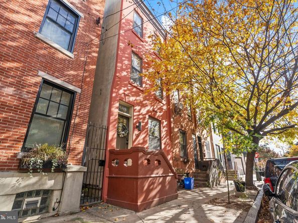 725 S 15TH Street, Philadelphia PA 19146