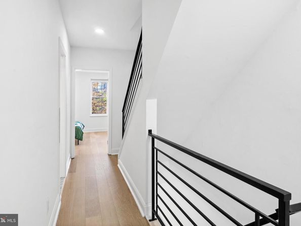 725 S 15TH Street, Philadelphia PA 19146