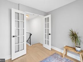 725 S 15TH Street, Philadelphia PA 19146