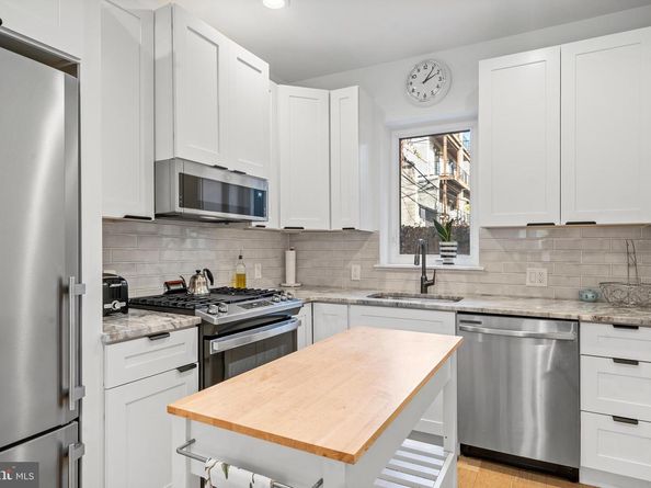 725 S 15TH Street, Philadelphia PA 19146