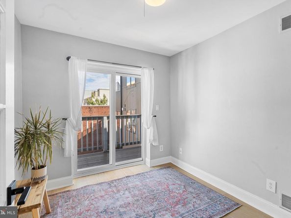 725 S 15TH Street, Philadelphia PA 19146