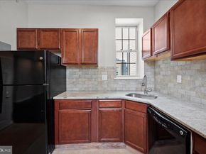 1325 N Franklin Street, Philadelphia PA 19122