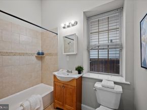1325 N Franklin Street, Philadelphia PA 19122