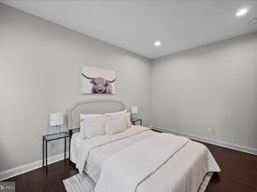 1325 N Franklin Street, Philadelphia PA 19122