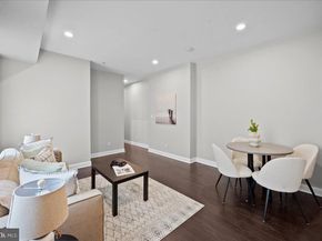 1325 N Franklin Street, Philadelphia PA 19122