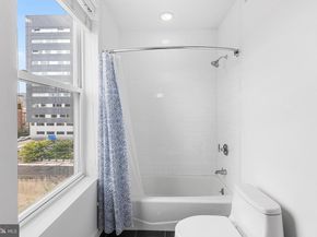 712 N 2nd Street 34, Philadelphia PA 19123