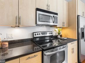 712 N 2nd Street 34, Philadelphia PA 19123