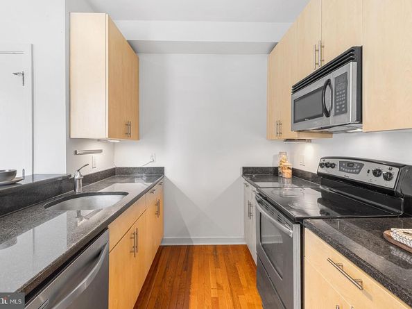 712 N 2nd Street 34, Philadelphia PA 19123