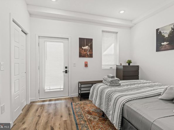 1735 S 23rd Street, Philadelphia PA 19145