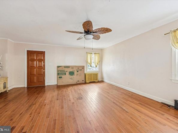 253 Shirley Road, Upper Darby PA 19082