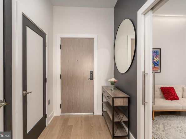 737 Swann Avenue 504, Alexandria VA 22301