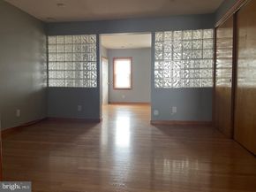 2615 E Allegheny Avenue, Philadelphia PA 19134