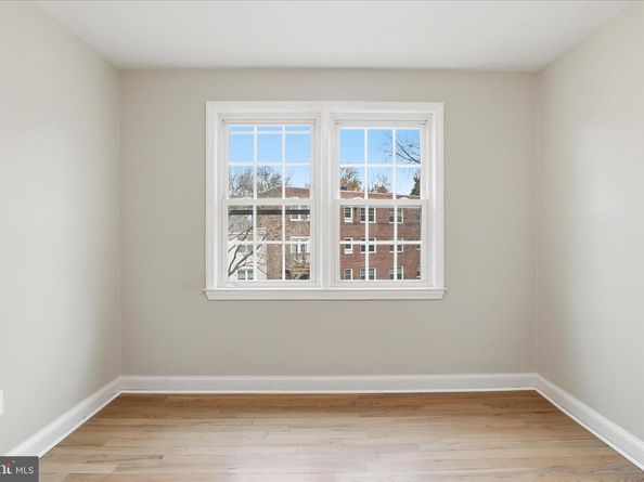 1317 S Walter Reed Drive 17201, Arlington VA 22204