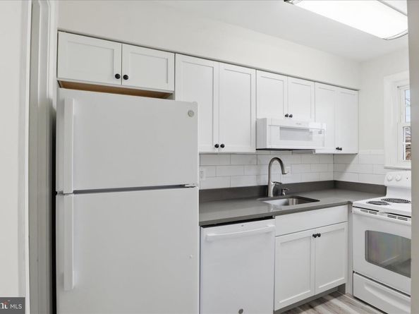 1317 S Walter Reed Drive 17201, Arlington VA 22204