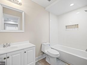 824 18TH Street NE 1, Washington DC 20002