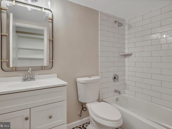 6829 Cherry Lane, Annandale VA 22003