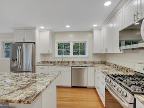 6829 Cherry Lane, Annandale VA 22003