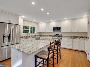 6829 Cherry Lane, Annandale VA 22003