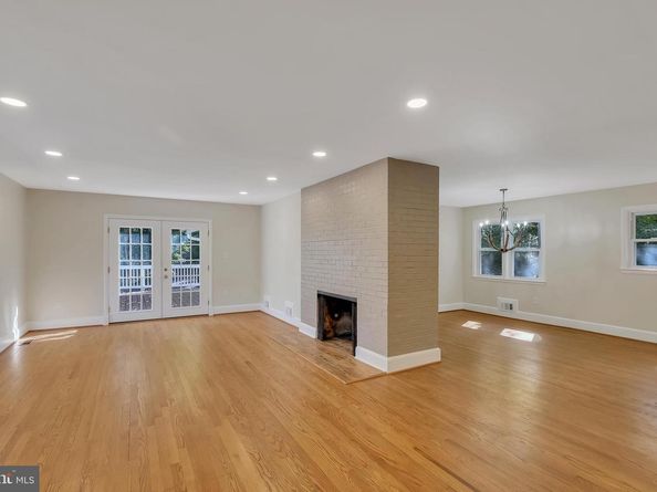 6829 Cherry Lane, Annandale VA 22003